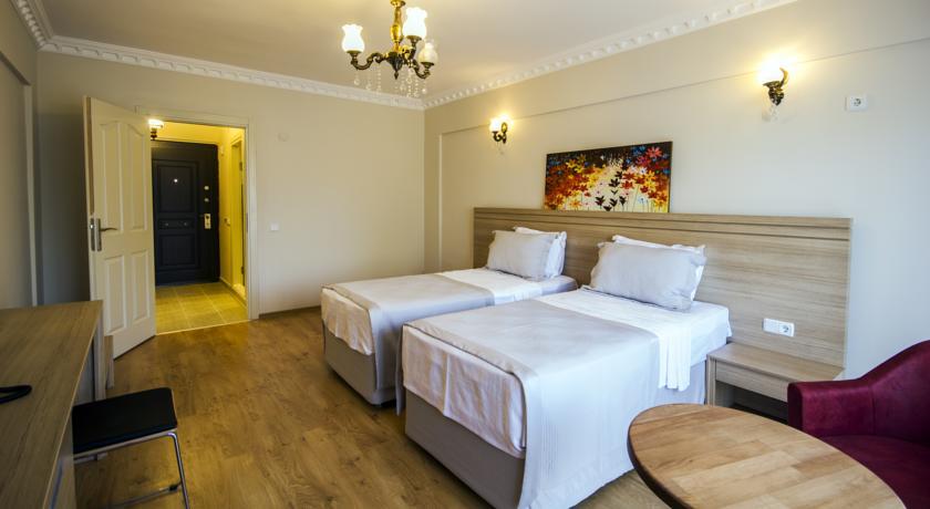 كاراغاتش Passawanda Hotel الغرفة الصورة