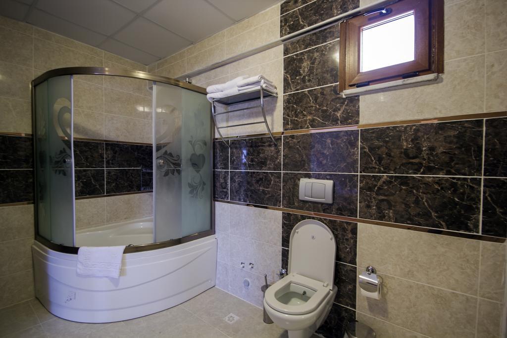 كاراغاتش Passawanda Hotel الغرفة الصورة