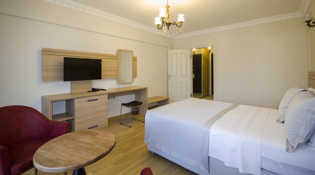 كاراغاتش Passawanda Hotel الغرفة الصورة