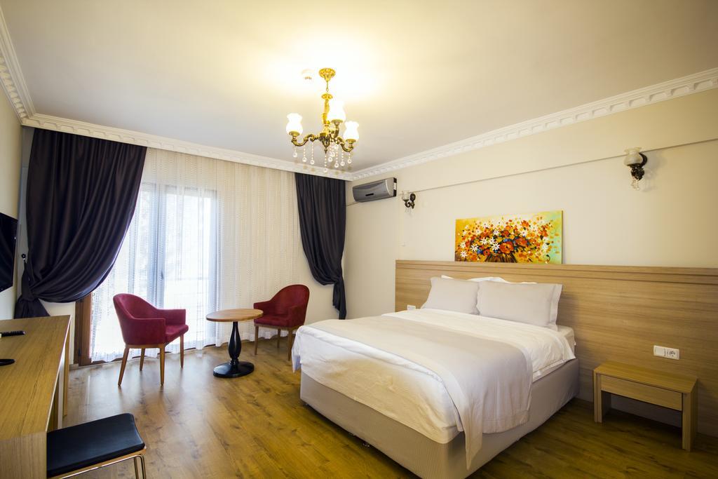 كاراغاتش Passawanda Hotel الغرفة الصورة